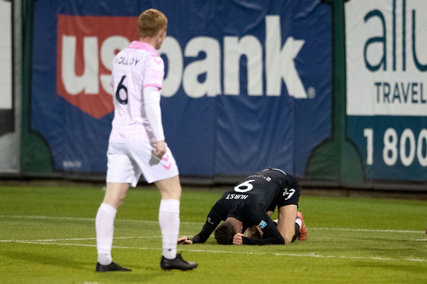 102121-owh-spo-unionomaha-em06.JPG